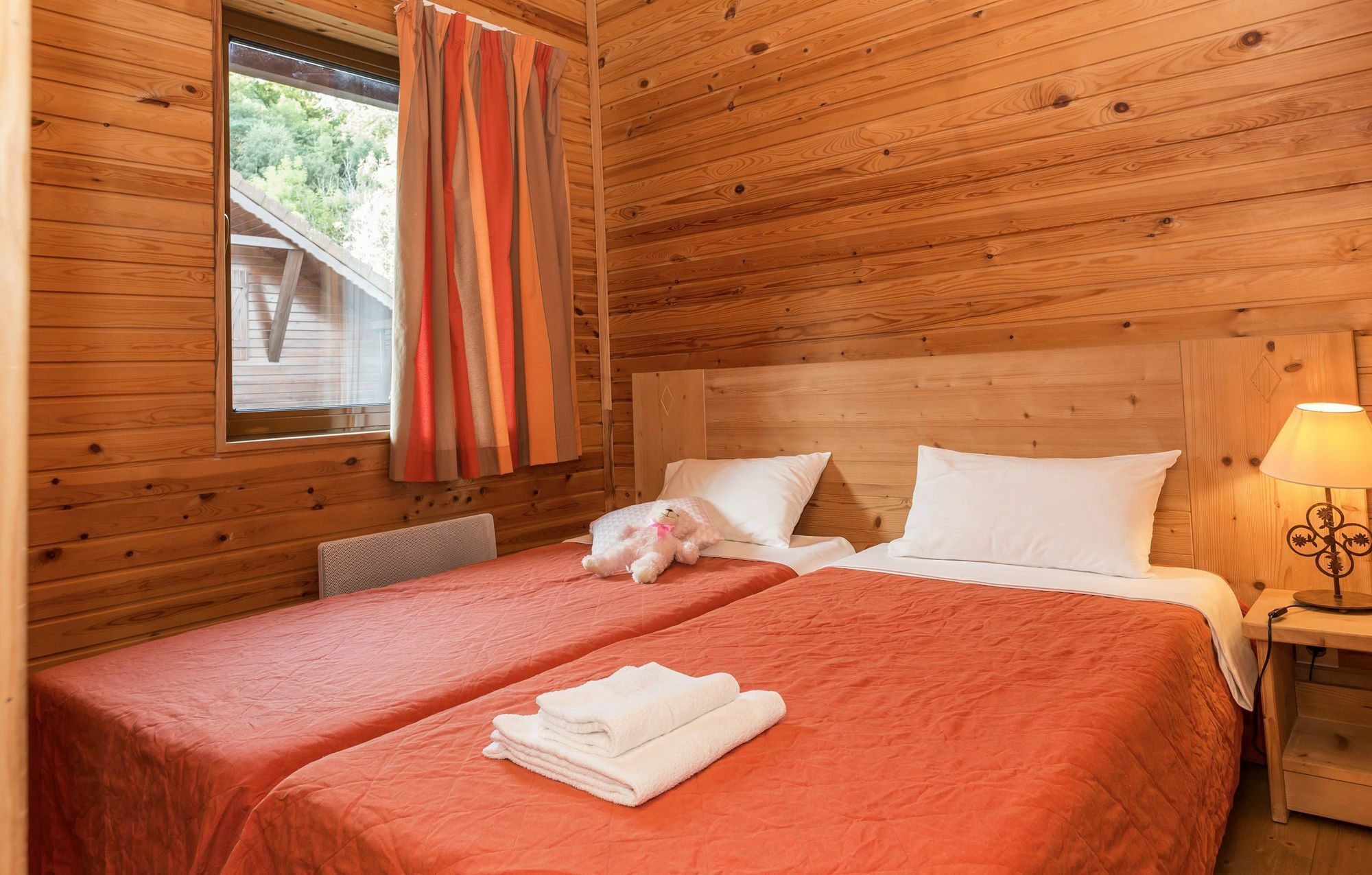 Residence Odalys Les Chalets D'Evian Exterior foto